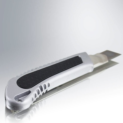100szt. Nożyk Do Tapet 18mm Aluminiowy + 10 szt. ostrzy