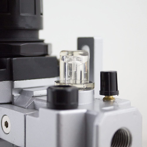 REDUKTOR + FILTR SPRĘŻONEGO POWIETRZA 1/4" REDUKTOR + FILTR SPRĘŻONEGO POWIETRZA 1/4"