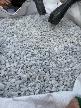 Grys Bianco Carrara kamień ozdobny ogrodowy biały 16-22 25kg worek